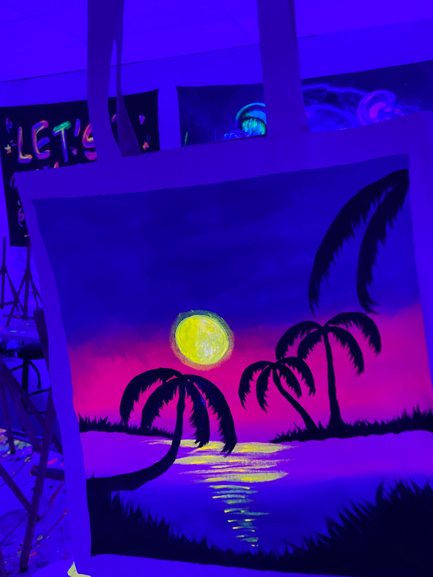 Sat, June 13th 5PM - 2Hrs - NEW!! TOTE BAG PAINTING!!